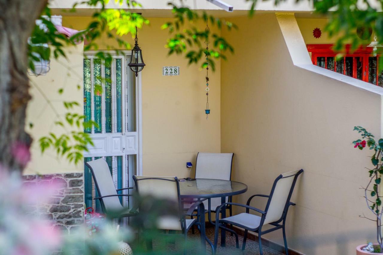 Villa Martina Bungalow With Garden, Bbq, And Pools San Bartolomé Buitenkant foto