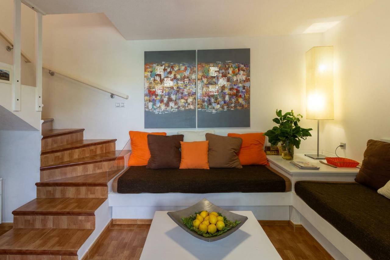 Villa Martina Bungalow With Garden, Bbq, And Pools San Bartolomé Buitenkant foto